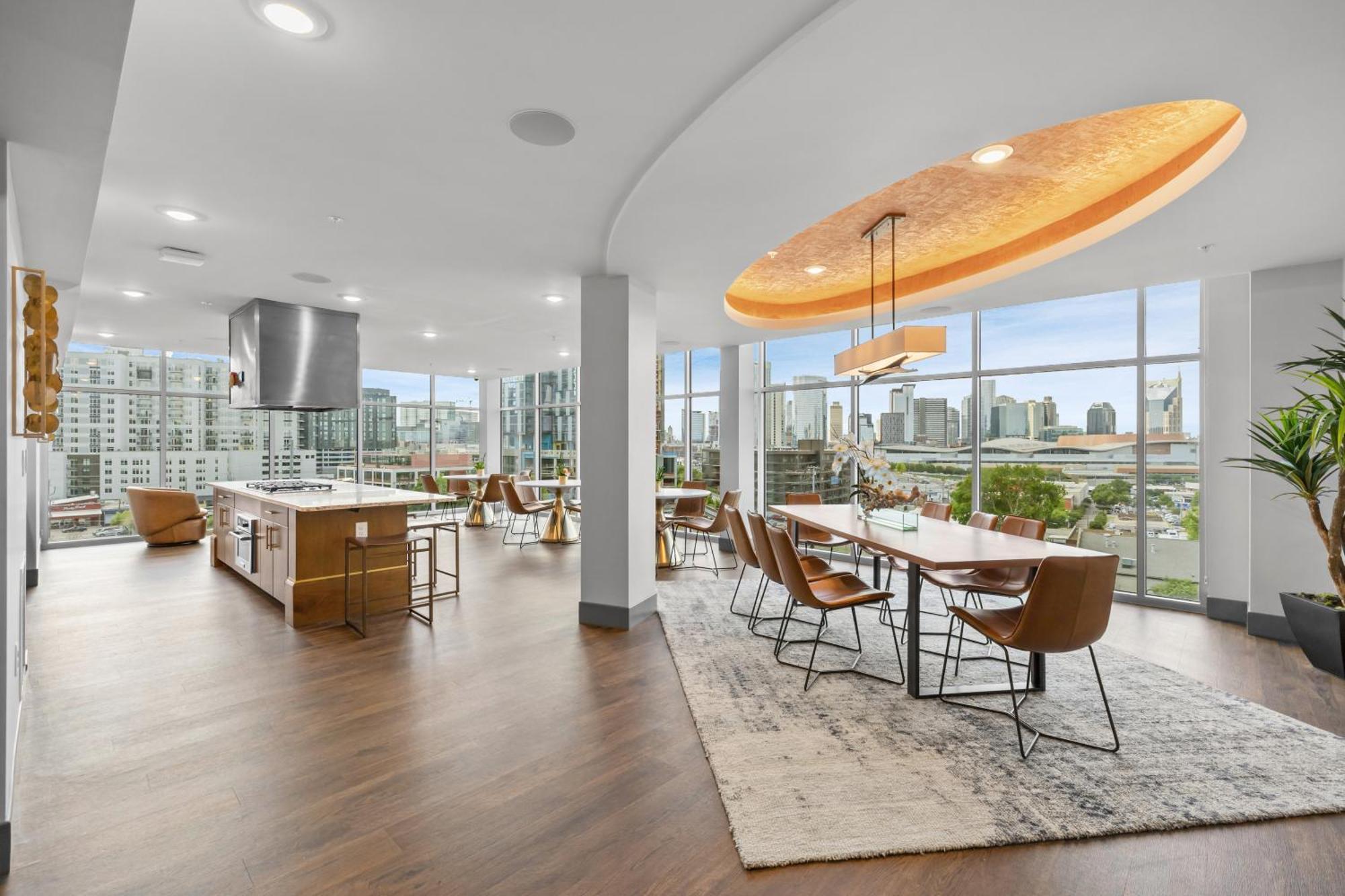 Midnight Manor Penthouse Suite The Gulch Nashville Dış mekan fotoğraf